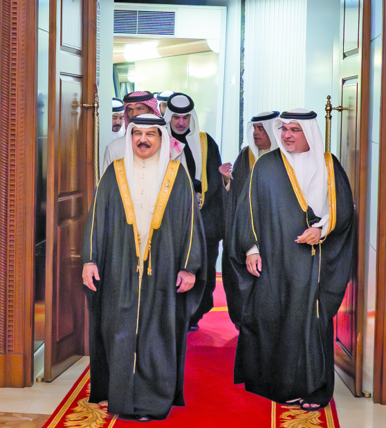 His Majesty King Hamad returned to Bahrain yesterday after attending the first Board of Peace meeting in Washington at the invitation of US President Donald Trump. He was received on arrival by His Royal Highness Prince Salman bin Hamad Al Khalifa, Crown Prince and Prime Minister, senior Royal Family members, senior officials and US Ambassador Stephanie Hallett.